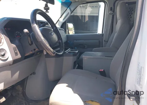 2009 Ford E-250 Commercial/Recreational from USA, damaged, VIN 1FTNE24L89DA20168